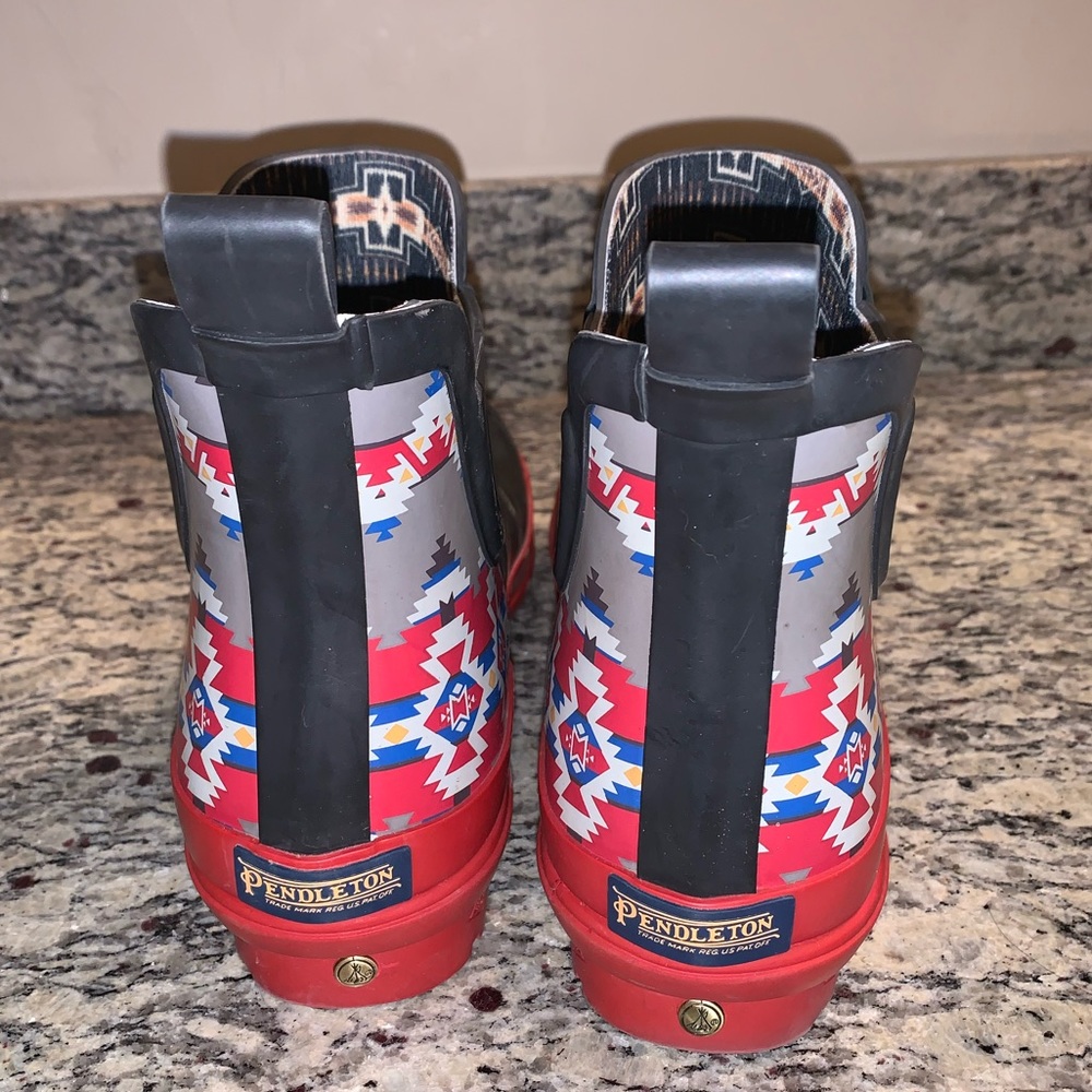 Pendleton rain boots